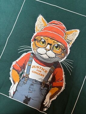 Swish green cute cat short sleeved tee